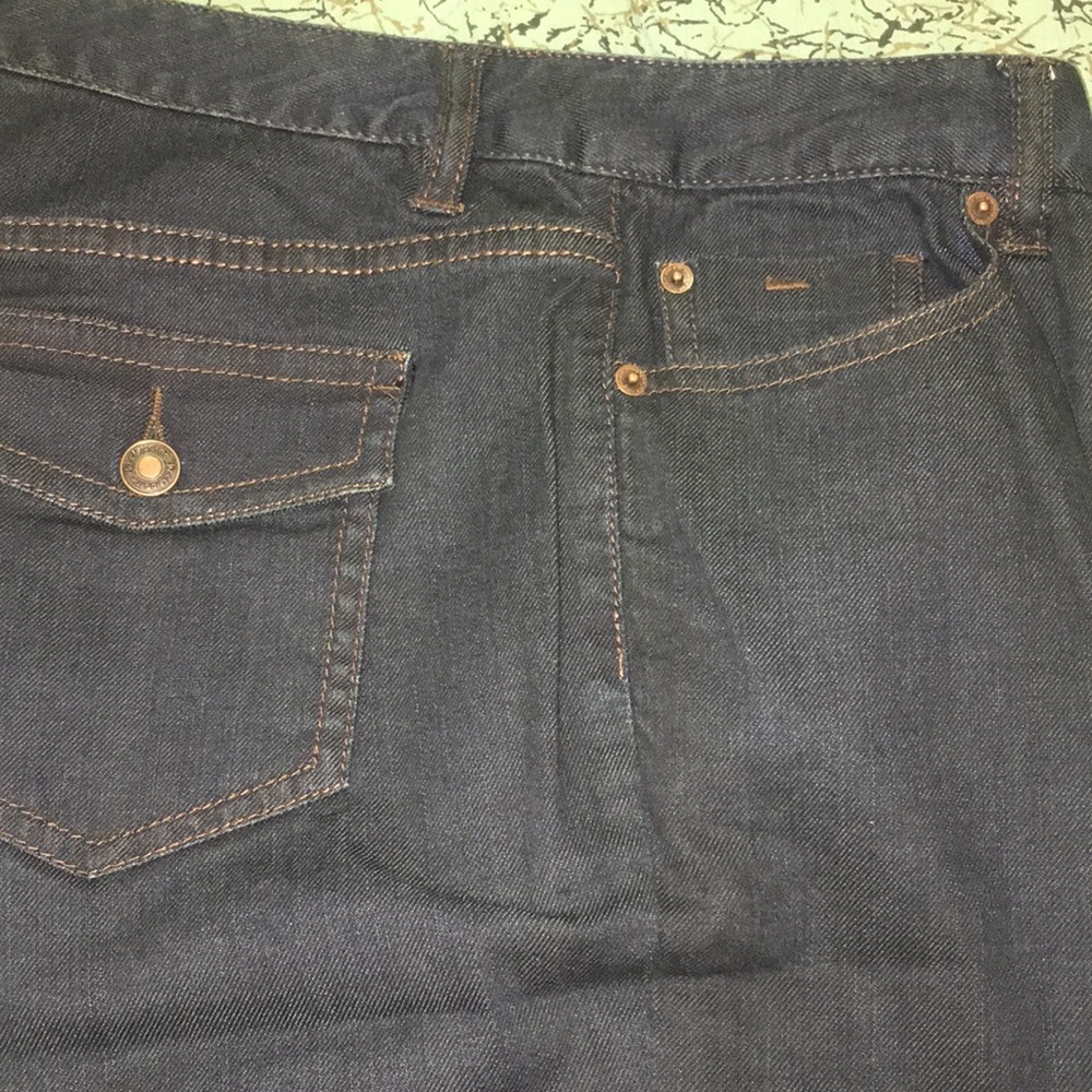 Liz Claiborne ladies jeans- slim. - Picture 2 of 8